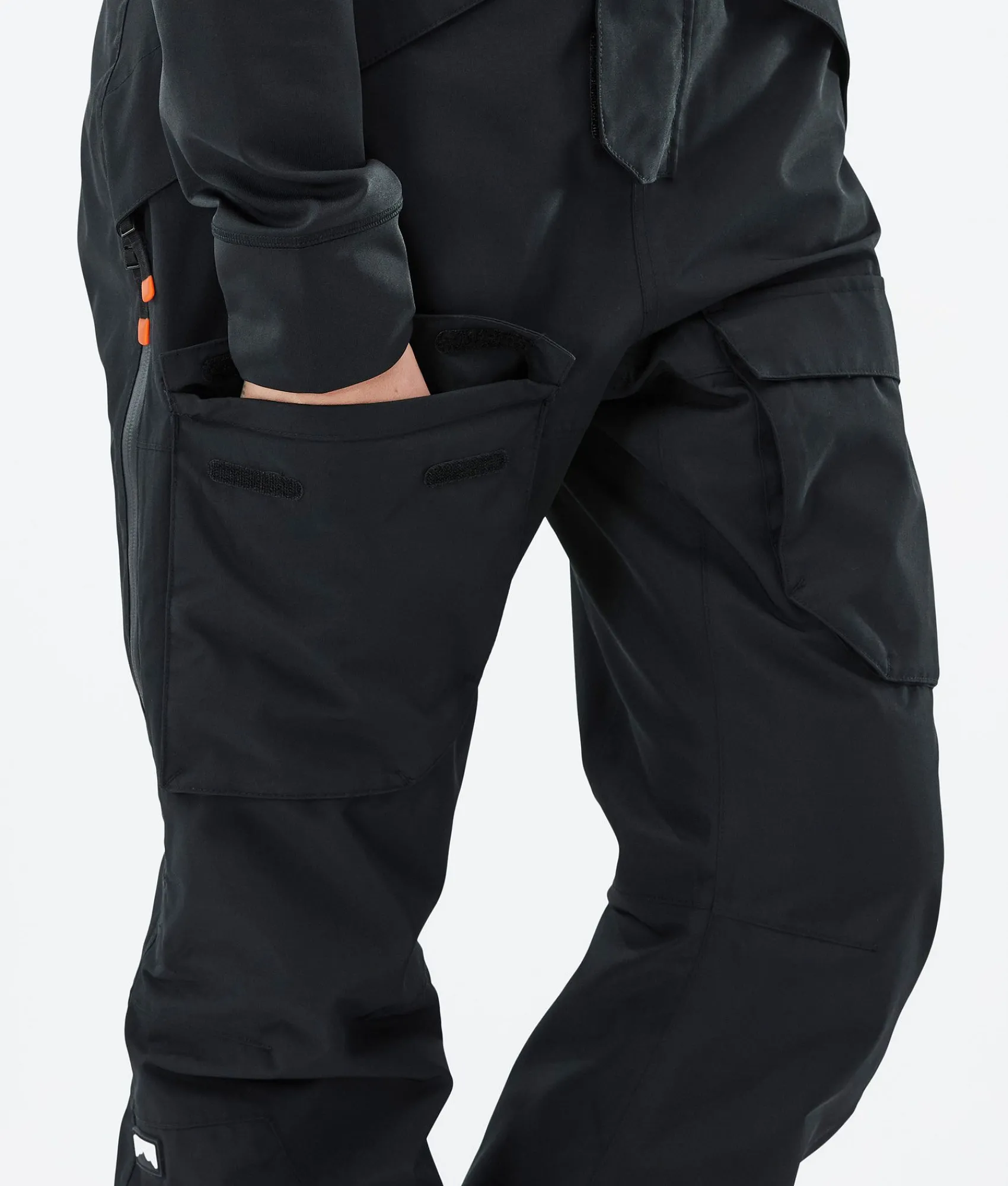 MONTEC Fawk W Black Store